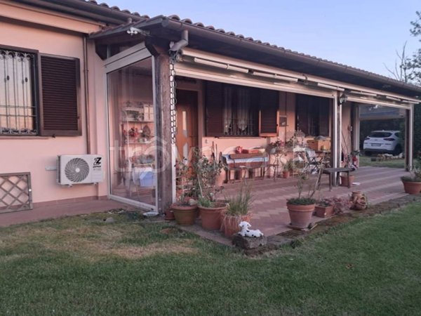 casa indipendente in vendita a Campagnatico