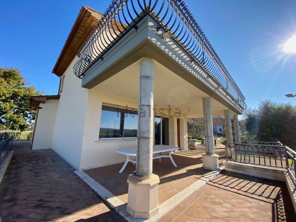 casa indipendente in vendita a Campagnatico