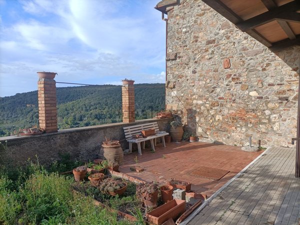 casa indipendente in vendita a Campagnatico in zona Montorsaio