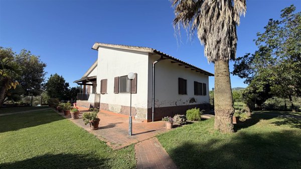 casa indipendente in vendita a Campagnatico