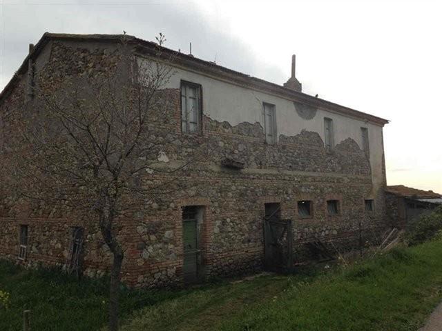 locale di sgombero in vendita a Campagnatico