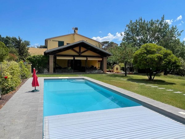 casa indipendente in vendita a Campagnatico