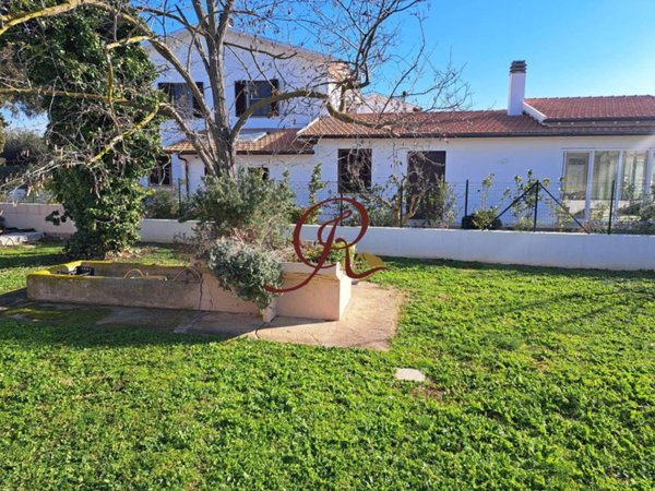 casa indipendente in vendita a Capalbio