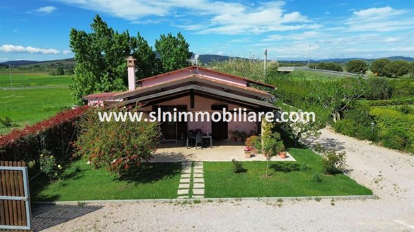 casa indipendente in vendita a Capalbio in zona Borgo Carige