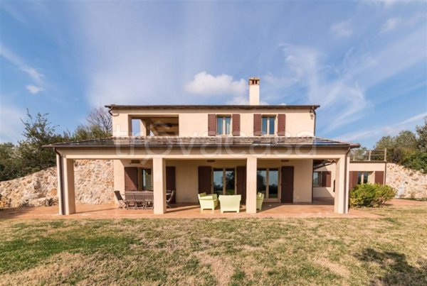 casa indipendente in vendita a Capalbio