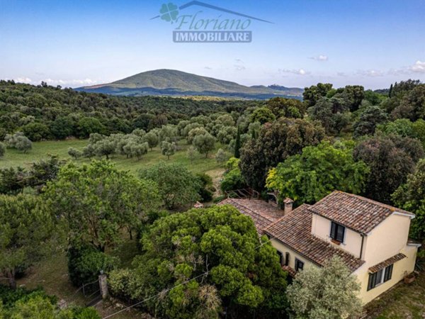 casa indipendente in vendita a Capalbio