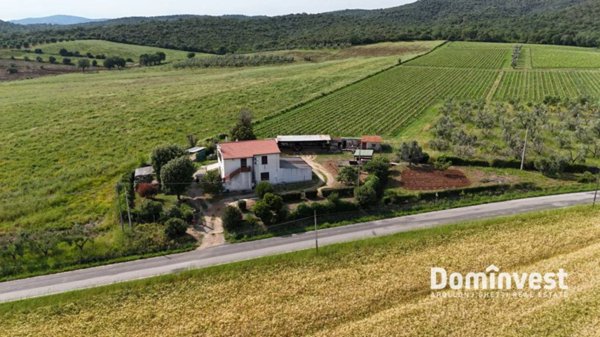casa indipendente in vendita a Capalbio