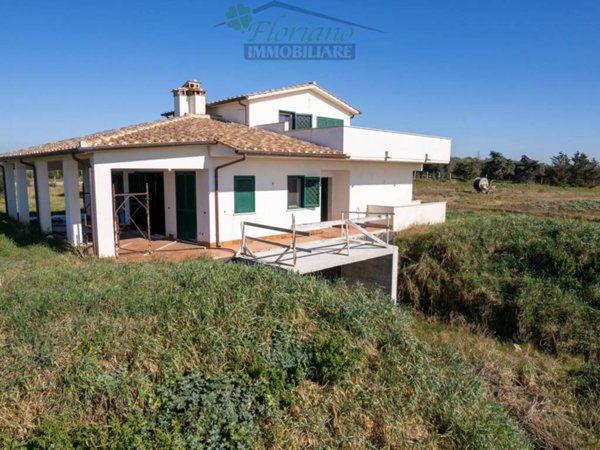 casa indipendente in vendita a Capalbio