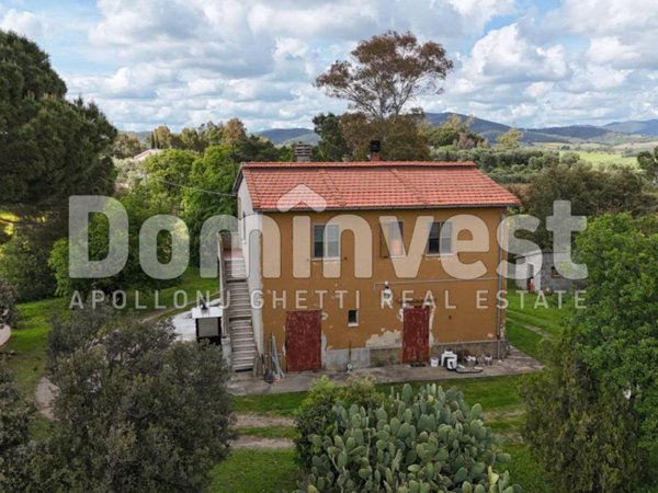 casa indipendente in vendita a Capalbio in zona Pescia Fiorentina