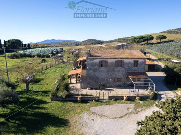 casa indipendente in vendita a Capalbio