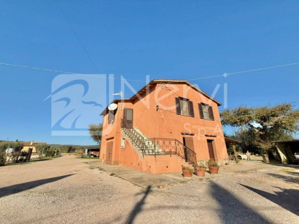 casa indipendente in vendita a Capalbio
