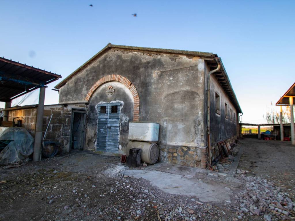 casa indipendente in vendita a Capalbio
