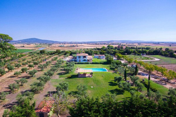 casa indipendente in vendita a Capalbio in zona Pescia Fiorentina