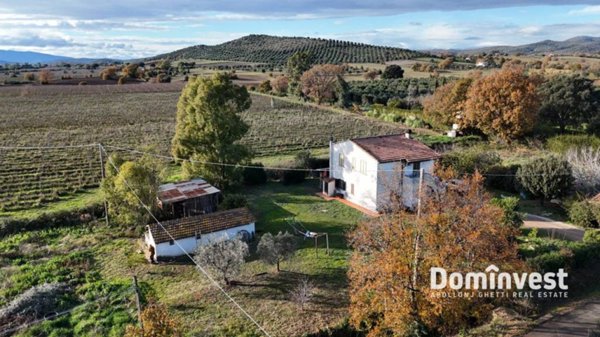 casa indipendente in vendita a Capalbio in zona Borgo Carige