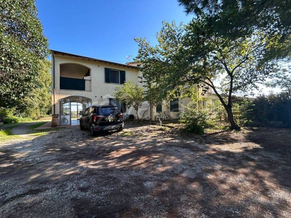 casa indipendente in vendita a Capalbio