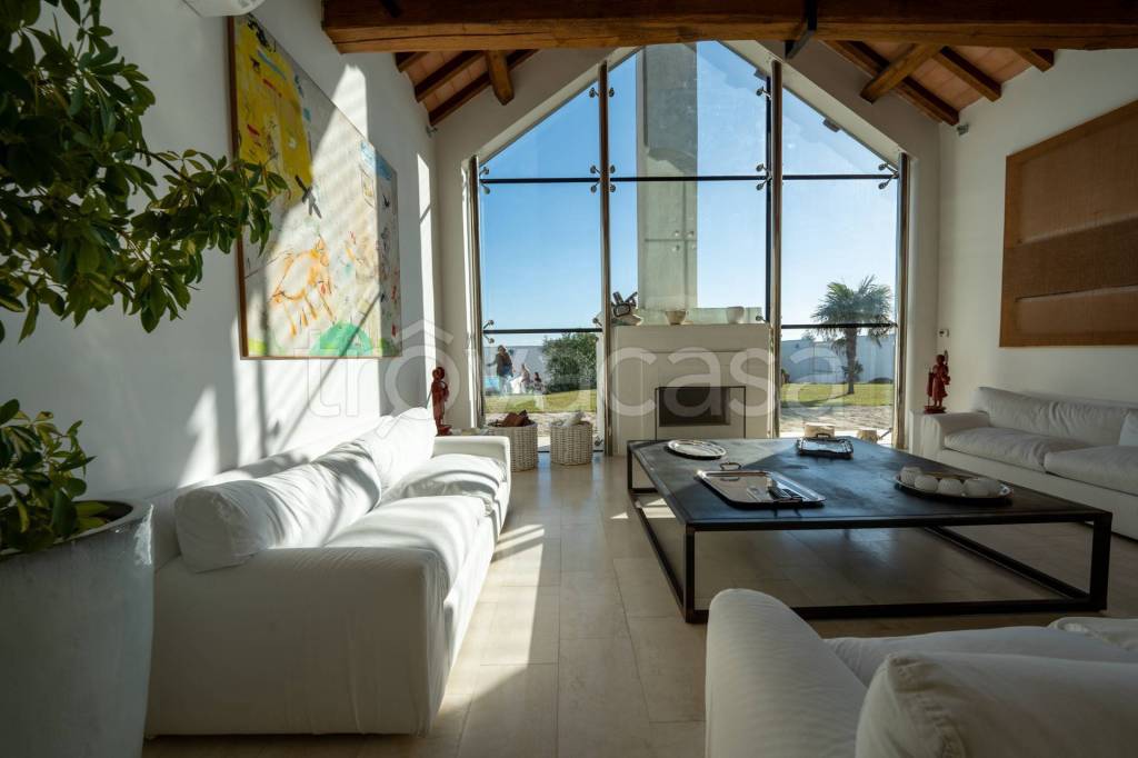 casa indipendente in vendita a Capalbio