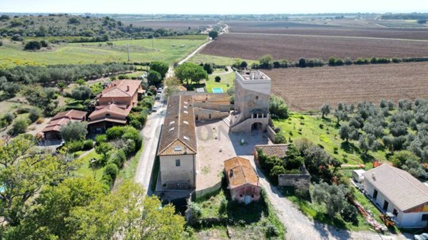 casa indipendente in vendita a Capalbio