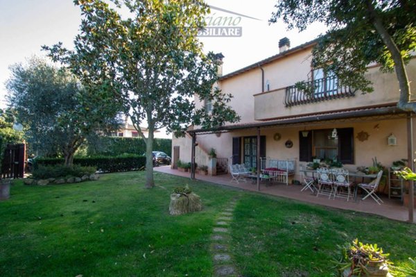 casa indipendente in vendita a Capalbio in zona Borgo Carige