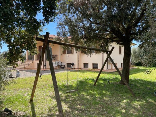 casa indipendente in vendita a Capalbio