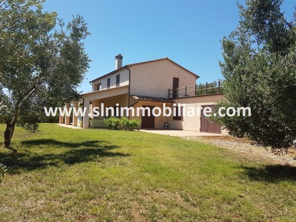 casa indipendente in vendita a Capalbio