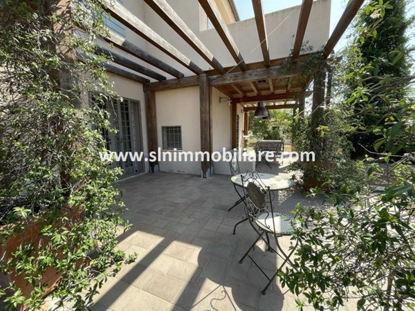 casa indipendente in vendita a Capalbio