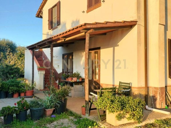 casale in vendita a Capalbio