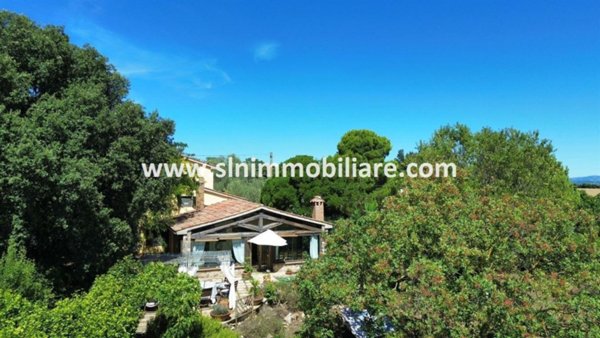 casa indipendente in vendita a Capalbio