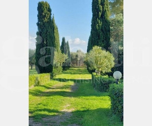 casa indipendente in vendita a Capalbio