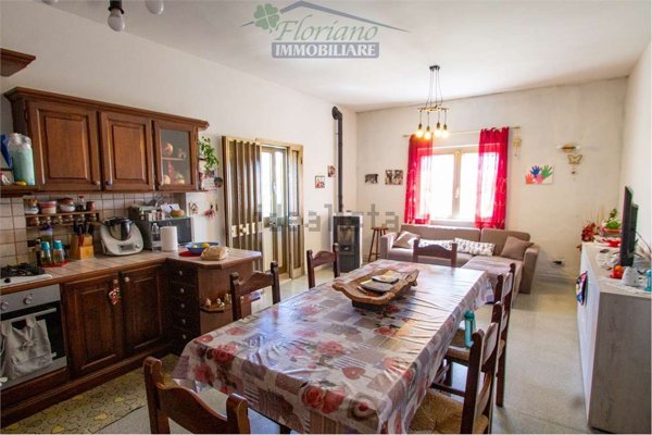 appartamento in vendita a Capalbio in zona Borgo Carige