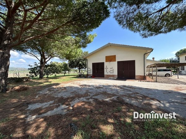 casa indipendente in vendita a Capalbio
