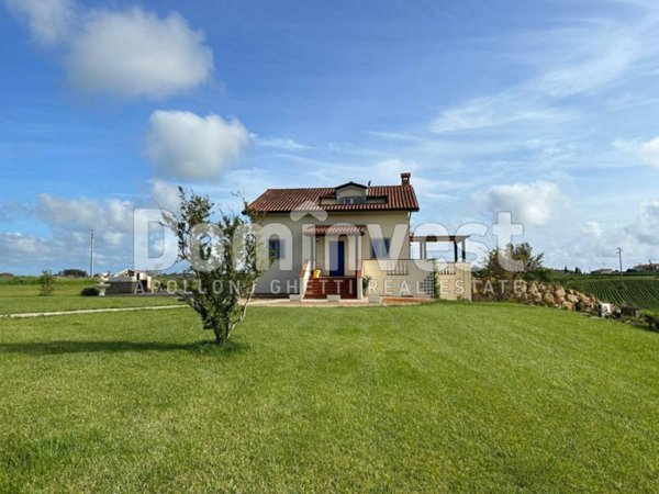 casa indipendente in vendita a Capalbio in zona Selva Nera