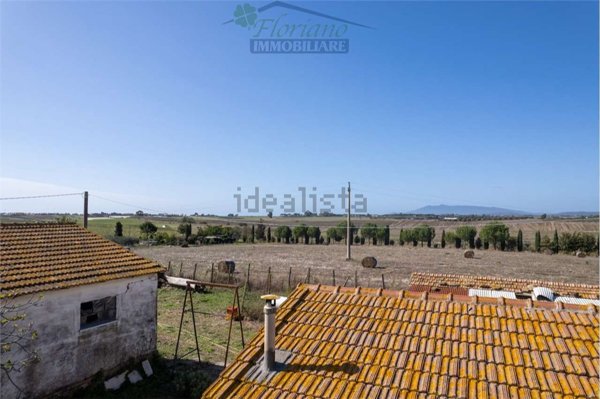 appartamento in vendita a Capalbio in zona Borgo Carige