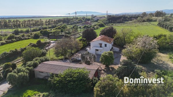 casa indipendente in vendita a Capalbio