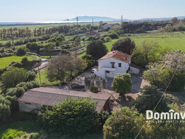 casale in vendita a Capalbio in zona Selva Nera