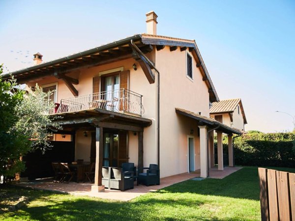 casa indipendente in vendita a Capalbio in zona Borgo Carige