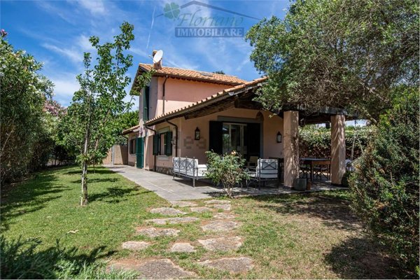casa indipendente in vendita a Capalbio in zona Selva Nera