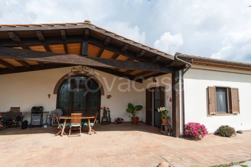 casa indipendente in vendita a Capalbio