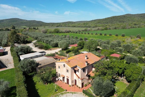 casale in vendita a Capalbio