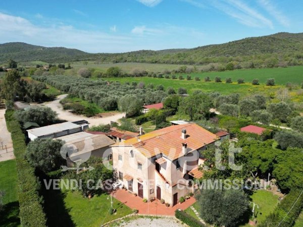 casa indipendente in vendita a Capalbio