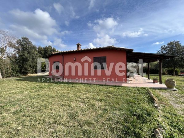 casa indipendente in vendita a Capalbio