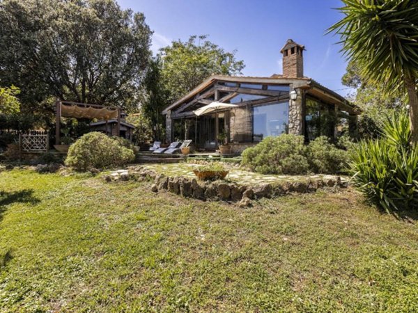 casa indipendente in vendita a Capalbio
