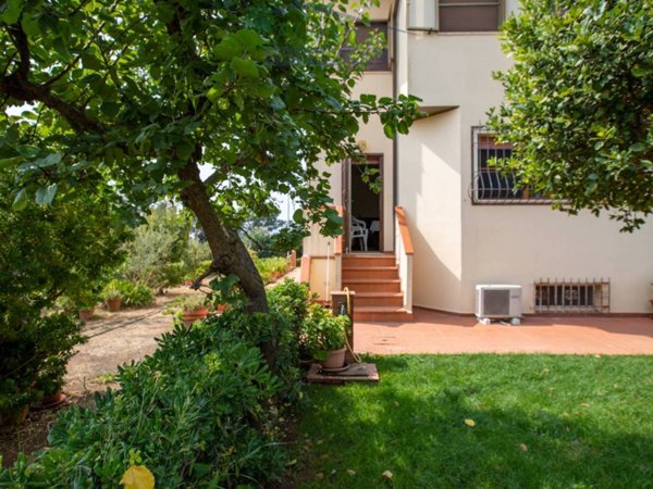 casa indipendente in vendita a Capalbio