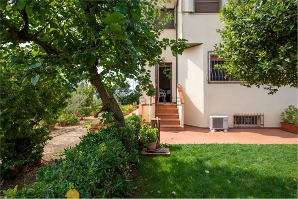 casa indipendente in vendita a Capalbio