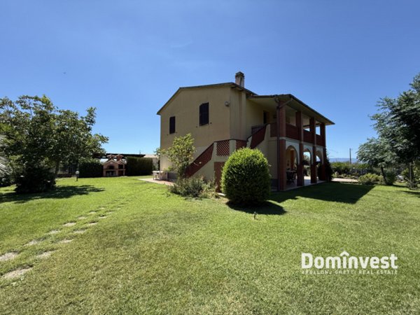 casa indipendente in vendita a Capalbio in zona Borgo Carige
