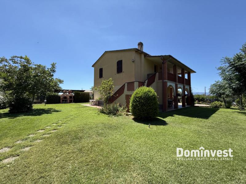 casale in vendita a Capalbio in zona Borgo Carige