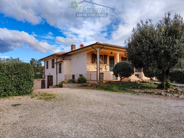 casa indipendente in vendita a Capalbio