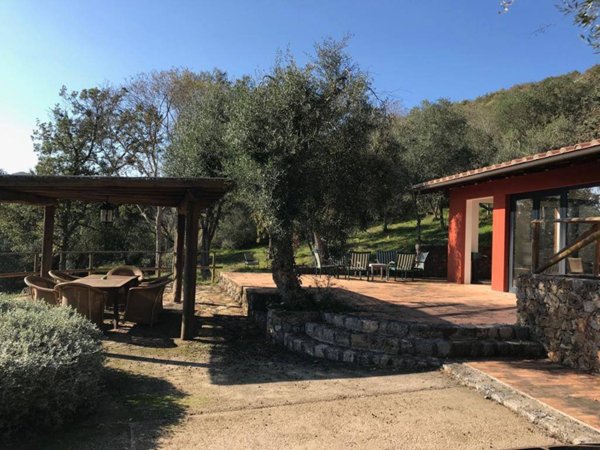 casa indipendente in vendita a Capalbio