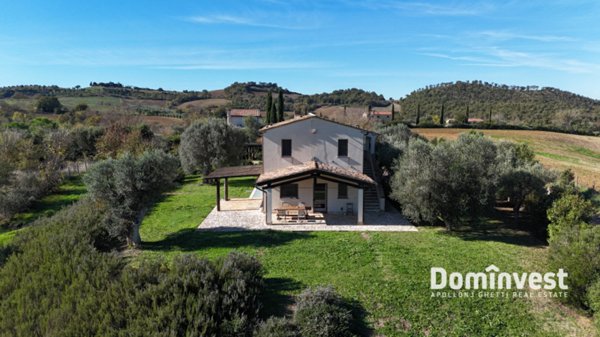 casa indipendente in vendita a Capalbio