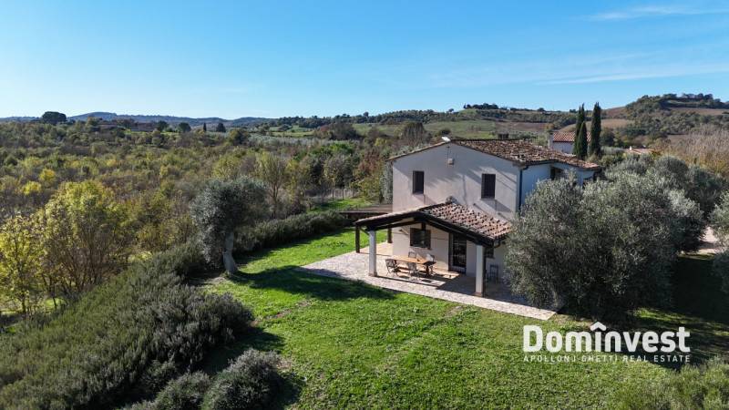 casa indipendente in vendita a Capalbio