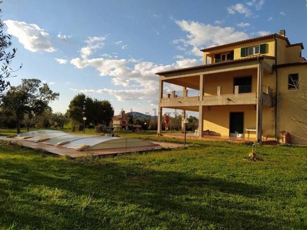 casale in vendita a Capalbio